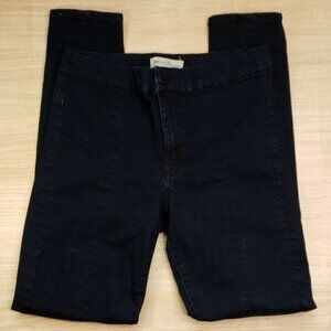 Gap 1969 True Skinny Dark Wash Jeans. 8